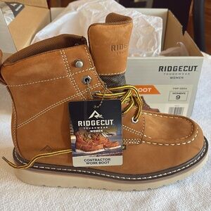 Ridgecut Women’s Tan Work Boots size 9